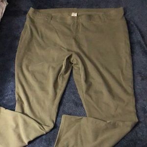 Terra sky olive jeggings nwot 3x (22-24)